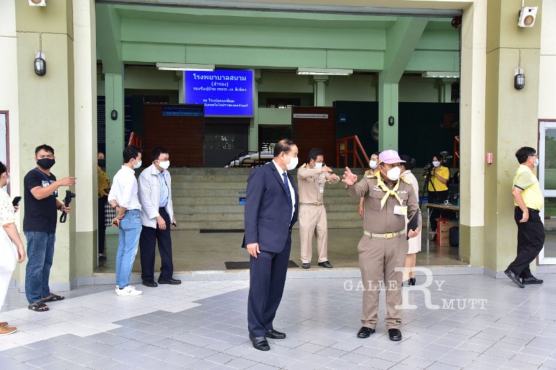 20210426-Governor inspects field hospitals-080.JPG